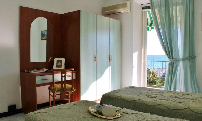 Albisola Superiore Apartment | Holiday apartment Albisola Superiore for 1 - 6 persons with 2 bedrooms - Holiday apartment