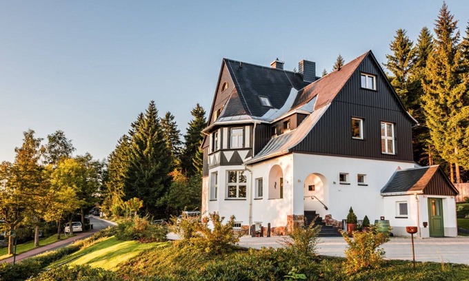 Baerenburg House | Holiday apartment Ahornspitze