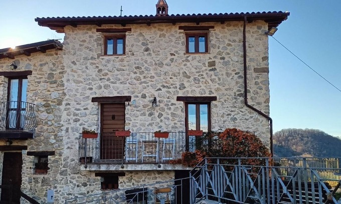Colle Rinaldo House | Holiday apartment Rocca di Corno for 1 - 4 persons with 2 bedrooms - Holiday house