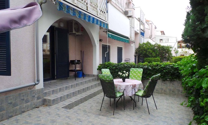 Milcetici Apartment | Holiday apartment 100 m from the Adriatic Sea