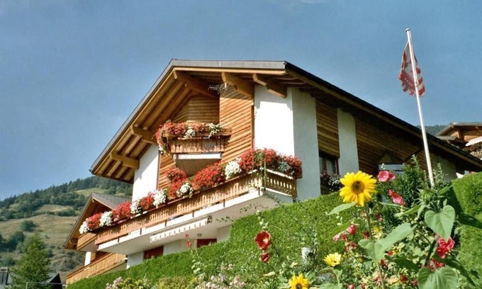 Albinen Apartment | Holiday apartment Albinen for 1 - 2 persons with 1 bedroom - Holiday apartment