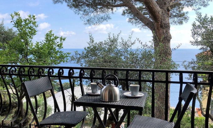 Pieve Ligure Apartment | Holiday apartment Bogliasco for 1 - 6 persons with 2 bedrooms - Holiday apartment