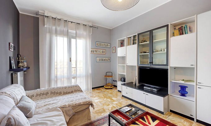 Albenga Apartment | Holiday Apartment "Casa Rose di Mare" with Sea View & Balcony
