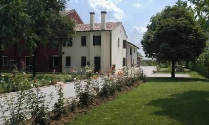 Codogne Apartment | Holiday apartment Codogne' for 1 - 4 persons with 2 bedrooms - Row house