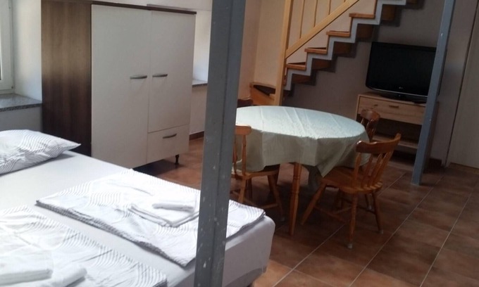 Ajdovscina Apartment | Holiday apartment Col for 1 - 4 persons with 1 bedroom - Holiday apartment