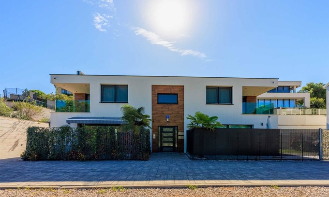Milcetici Apartment | Holiday Apartment Linea – The Perfect Getaway Just Steps from the Sea