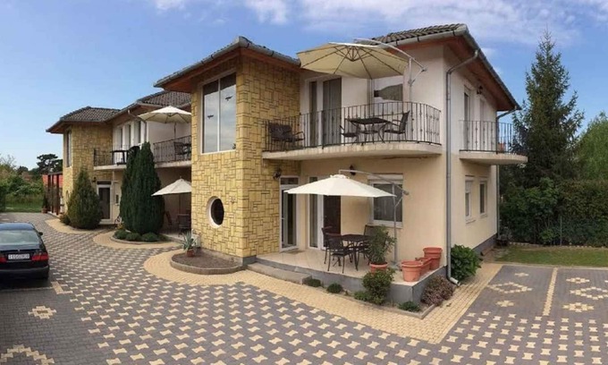 Balatonlelle Apartment | Holiday apartment in the city center 400m from the beach