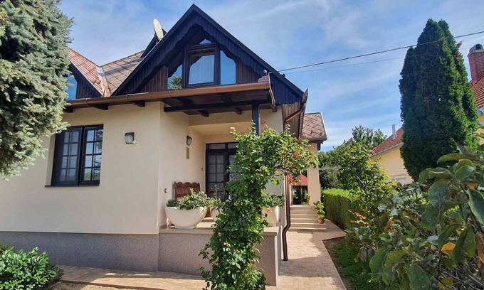 Keszthely Apartment | Holiday apartment in a quiet area