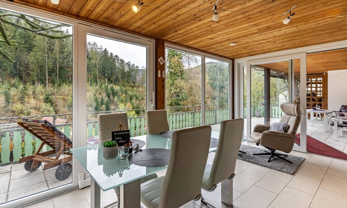 Hornberg Apartment | Holiday Apartment "In the Green" with Private Terrace
