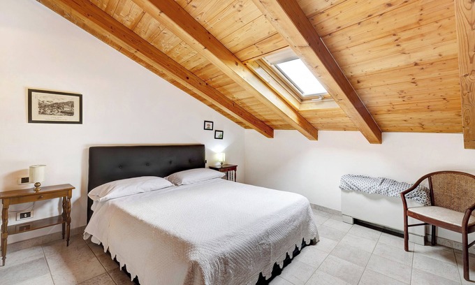 Finale Pia Apartment | Holiday Apartment "Maison Noris" with Mountain View, Balcony & Wi-Fi