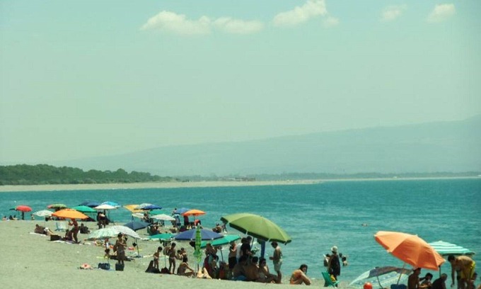 Lamezia Terme Apartment | Holiday Apartment with Sea and Mountain Views