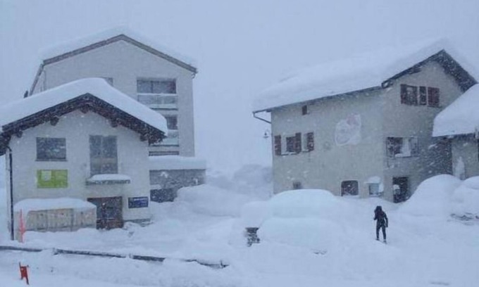 Maloja Apartment | Holiday apartment Maloja for 1 - 5 persons with 2 bedrooms - Holiday apartment