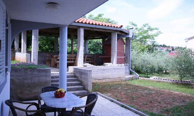 Silo Apartment | Holiday apartment mit Terrasse und Klimaanlage
