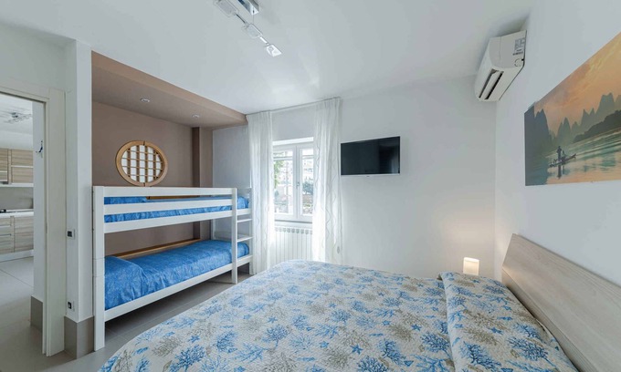 Pozzuoli Apartment | Holiday apartment near the sea