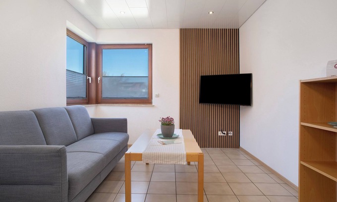 Langenargen Apartment | Holiday Apartment “OG4” in “Heinemann Guest House” Directly on Lake Constance