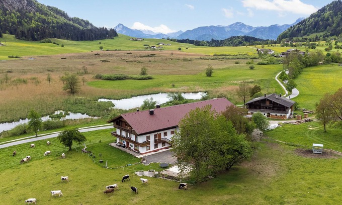 Walchsee Apartment | Holiday apartment on a farm, close to the lake
