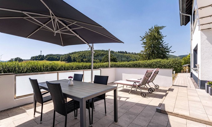 Balve Apartment | Holiday Apartment 'Panoramanest' with Private Terrace, Private Garden and Wi-Fi