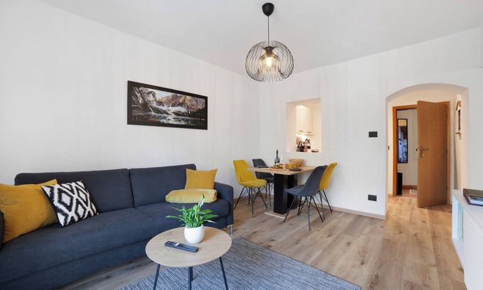 Rifiano Apartment | Holiday Apartment 'Riffl Anna' with Mountain View, Balcony and Wi-Fi