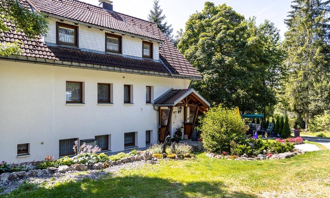 Saig Apartment | Holiday Apartment 'Schwarzwaldglück' with Mountain View, Terrace and Wi-Fi