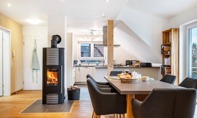 Burgfelden Apartment | Holiday Apartment Schatz with Terrace, Balcony and Wi-Fi