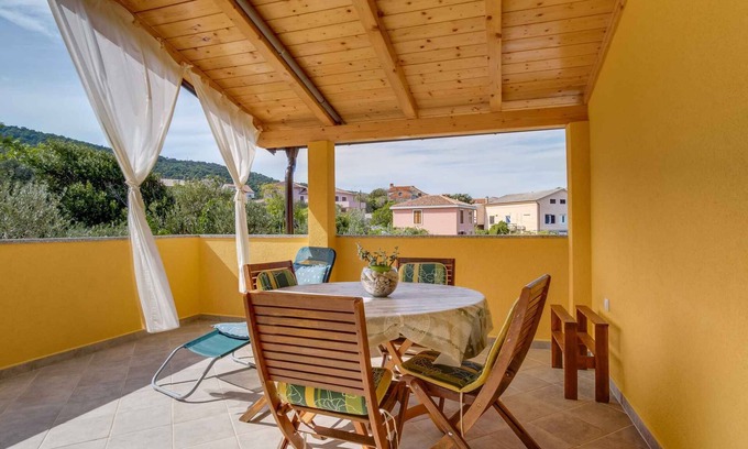 Veli Losinj Apartment | Holiday apartment with air conditioning and Internet