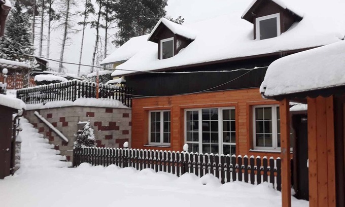 Jetrichovice Apartment | Holiday apartment with modern furniture and indoor swimming pool