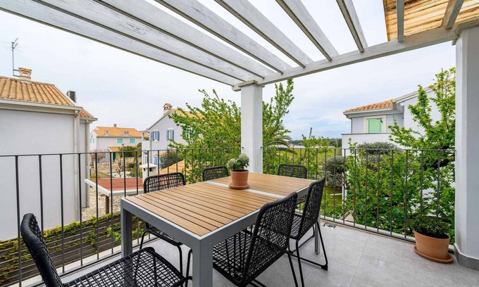 Basanija Apartment | Holiday apartment with air conditioning and Internet