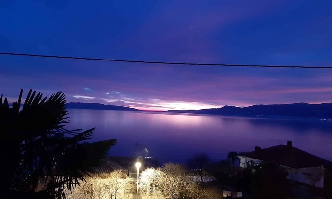 Rijeka Apartment | Holiday apartment with lake view