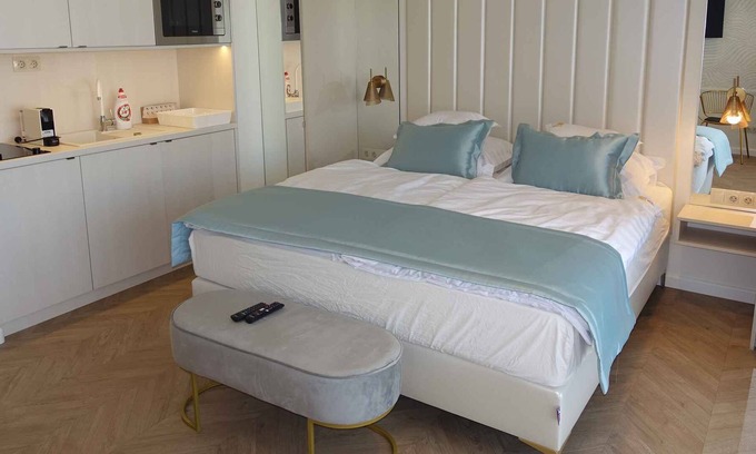 Siofok-Szabadifurdo Apartment | Holiday apartment with view, air conditioning and balcony