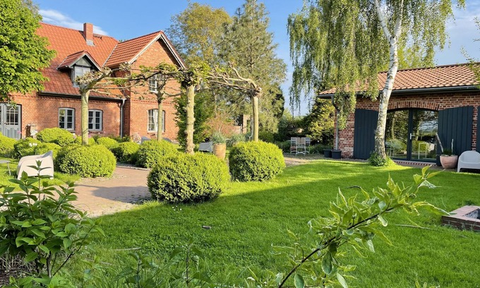Saal Apartment | Holiday Apartment ZWEI at Hof Himmelgrün with Large Garden