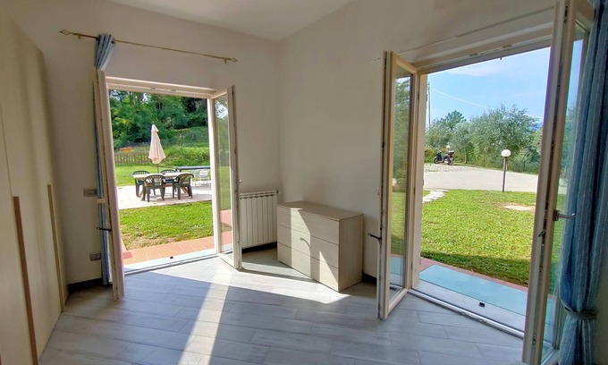 Carrara House | Holiday Canova