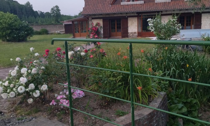 Eps House | holiday cottage rental for 4 to 5 people