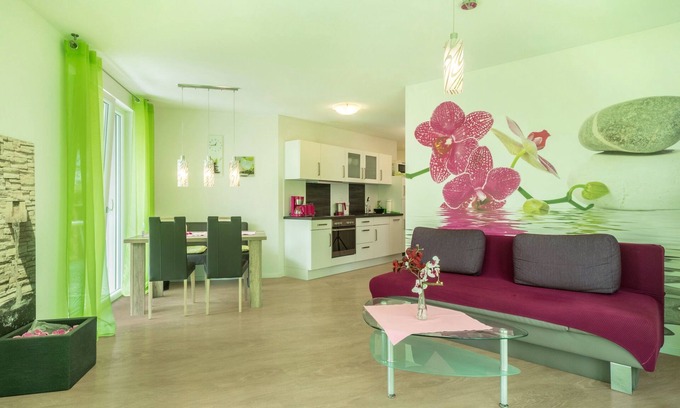 Sipplingen Apartment | Holiday Apartment "Orchidee" with Large Terrace with Lake View, Barbecue, Wi-Fi & TV