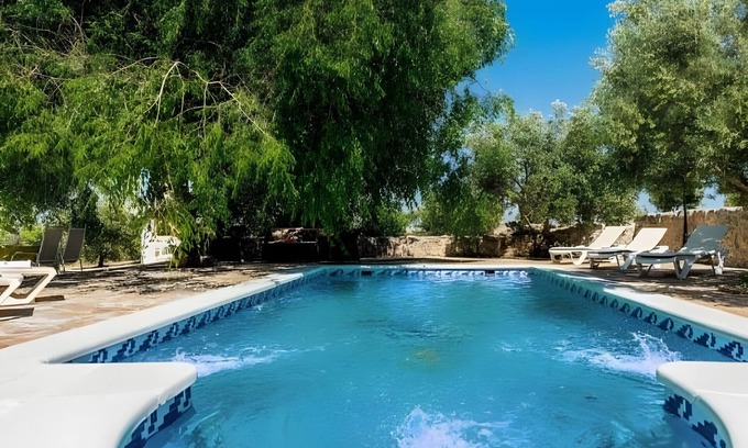 Alhama de Granada House | Holiday Home 'Rica' with Mountain View, Wi-Fi and Air Conditioning