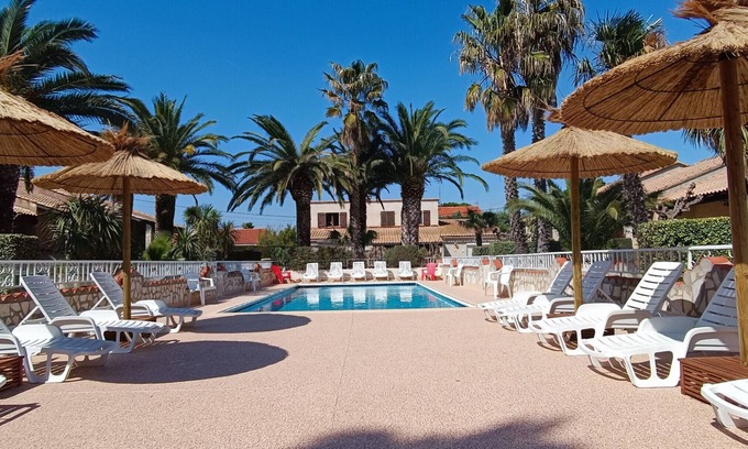 Roquefort-des-Corbieres House | Holiday Home 'La Capelle 2 Bedrooms 347' with Shared Pool, Wi-Fi and Air Conditioning
