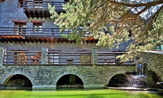 Condemios de Arriba Hotel | Holiday home El Refugio del Alto Rey for 35 people