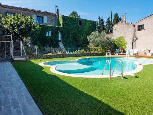 Montbrun-des-Corbieres House | Holiday Home in Montbrun with Pool & Vineyards