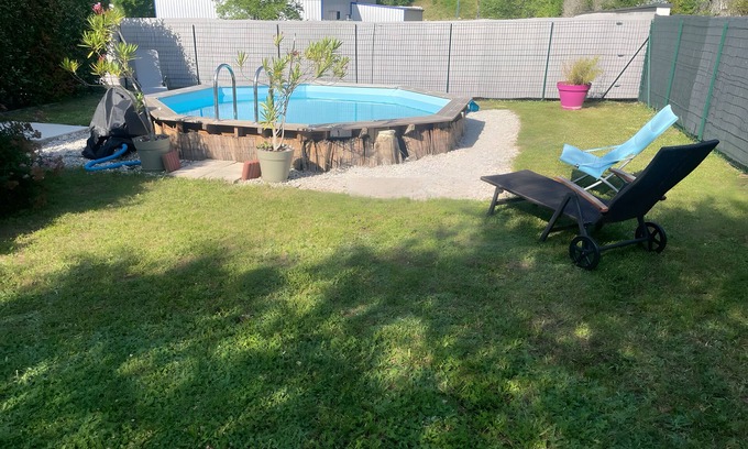 Serrieres-de-Briord House | Holiday Home 'De Violette' with Mountain View, Private Pool and Wi-Fi