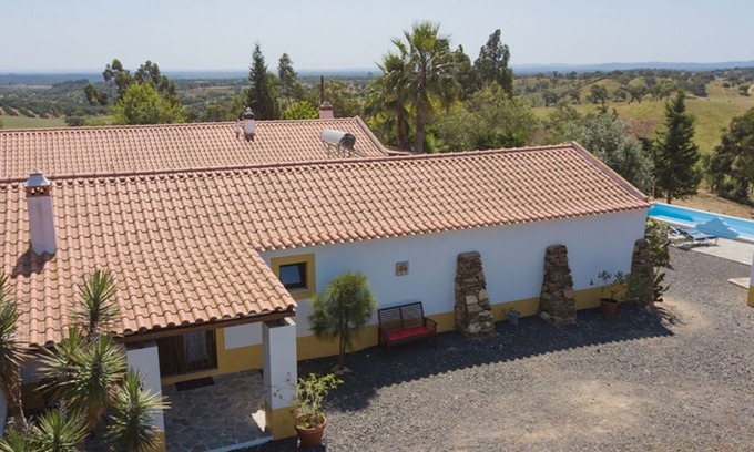 Santiago do Cacem House | Holiday home for 2 people. Rest, nature, beach, sea and sun!