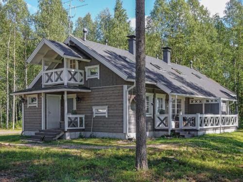 Paltamo House | Holiday Home Aallotar havina by Interhome