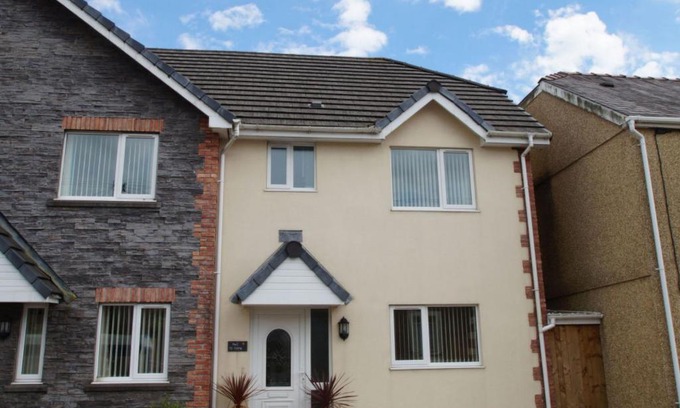 Ammanford House | Holiday Home Abernos by Interhome