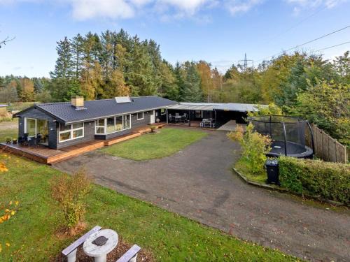 Nordost House | Holiday Home Alida - 1-1km from the sea by Interhome