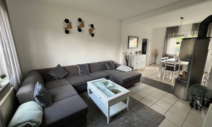 Haseluenne House | Holiday Home 'Almir' with Private Terrace, Private Garden and Wi-Fi