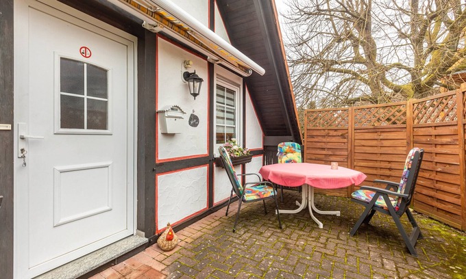 Ahrdt House | Holiday Home 'am Aartalsee' with Private Terrace, Private Garden and Wi-Fi