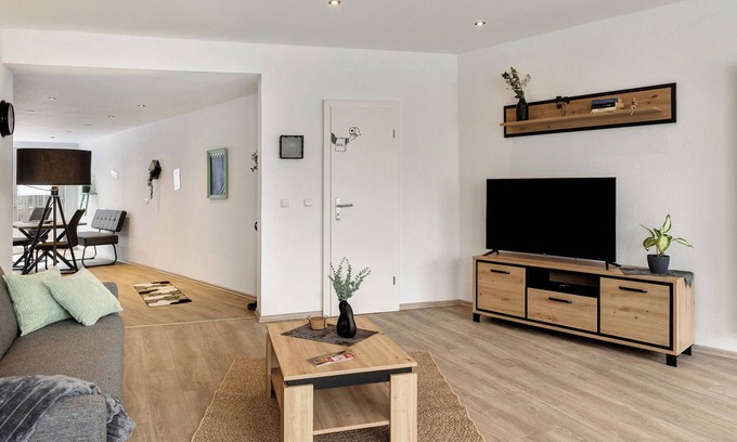 Salzwedel House | Holiday Home 'Am Nicolaiplatz' with Private Terrace, Private Garden and Wi-Fi
