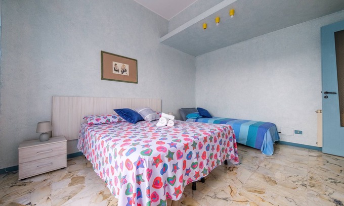 Pace del Mela Apartment | Holiday Home 'Appartamento Ylenia' with Private Terrace, Wi-Fi and Air Conditioning