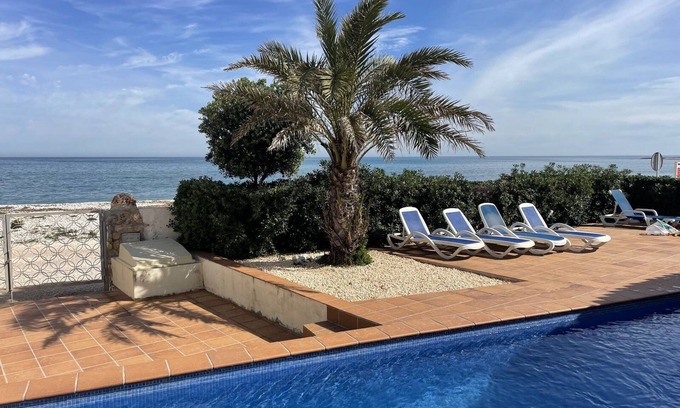 Almadrava Beach House | Holiday Home 'Beach Villa Denia' with Sea View, Wi-Fi and Air Conditioning