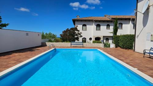 Tar House | Holiday Home Bellavista