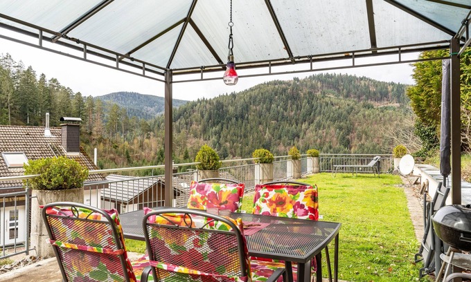Hornberg House | Holiday Home "Brigitte" with Private Terrace