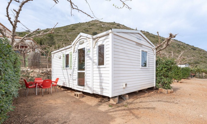 Barx House | Holiday Home 'BW 2018 V' with Mountain View, Wi-Fi and Air Conditioning